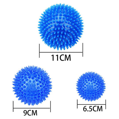 Squeaky Tooth Cleaning Ball - Perfect for Cats & Dogs - PETLUXE